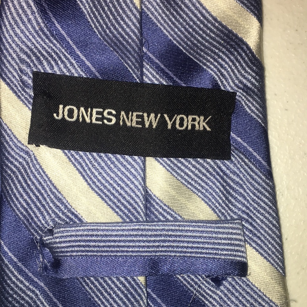 Tie - Picture 2 of 2
